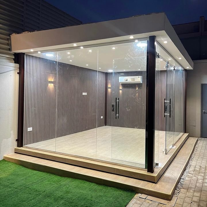 بناء غرف وملاحق وتركيب سقف ساندوتش بانل عازل للحرارة في الرياض